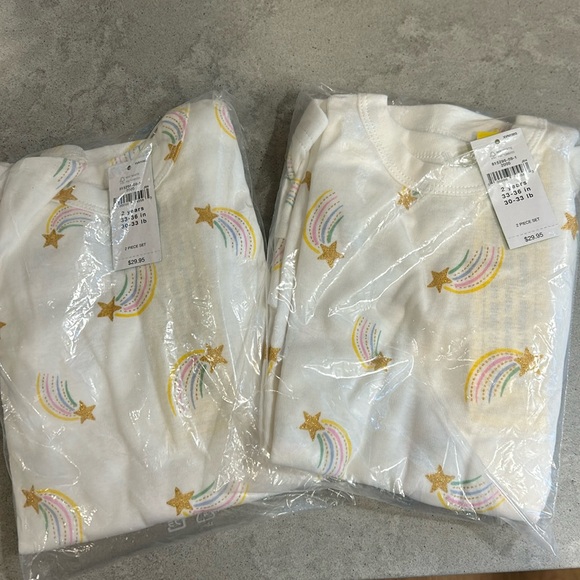 Gap NWT PJ Set - Picture 2 of 4